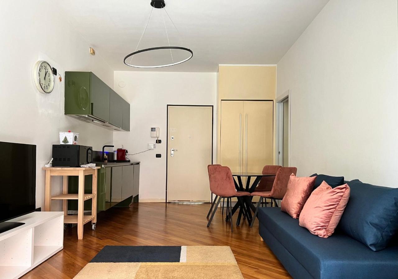 La Casa Di Charlie - Stazione Centrale Milánó Kültér fotó